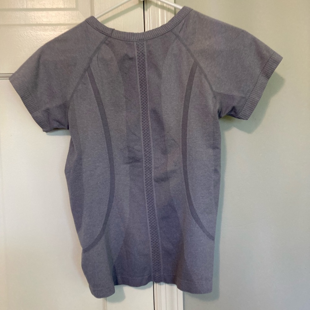 Women's Purple Top - Picture 3 of 4